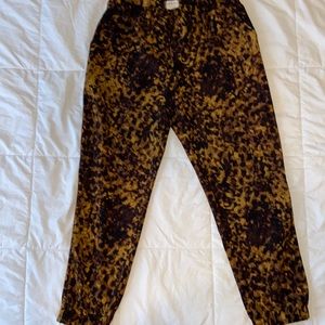 Women’s dressy joggers